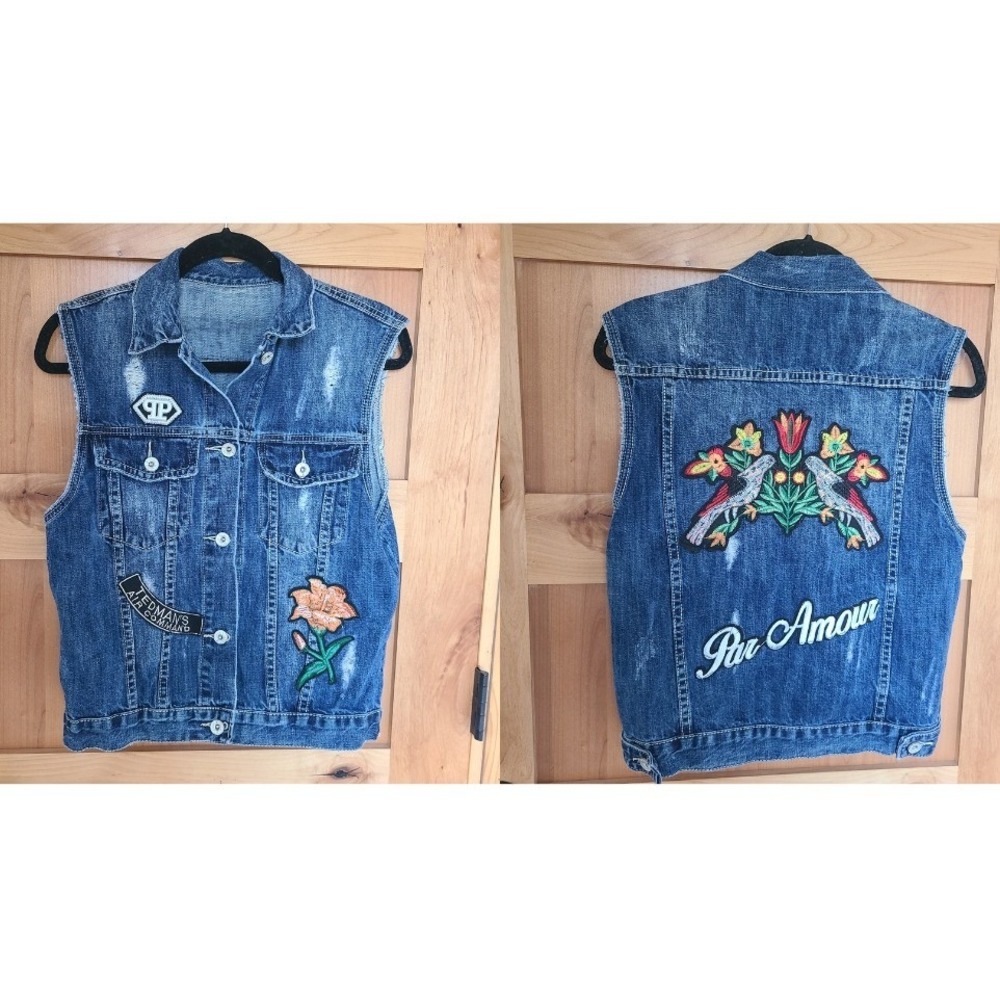 Par Amour SMALL Blue 100% Cotton Embroidered Denim Vest Feminine Festival Grunge